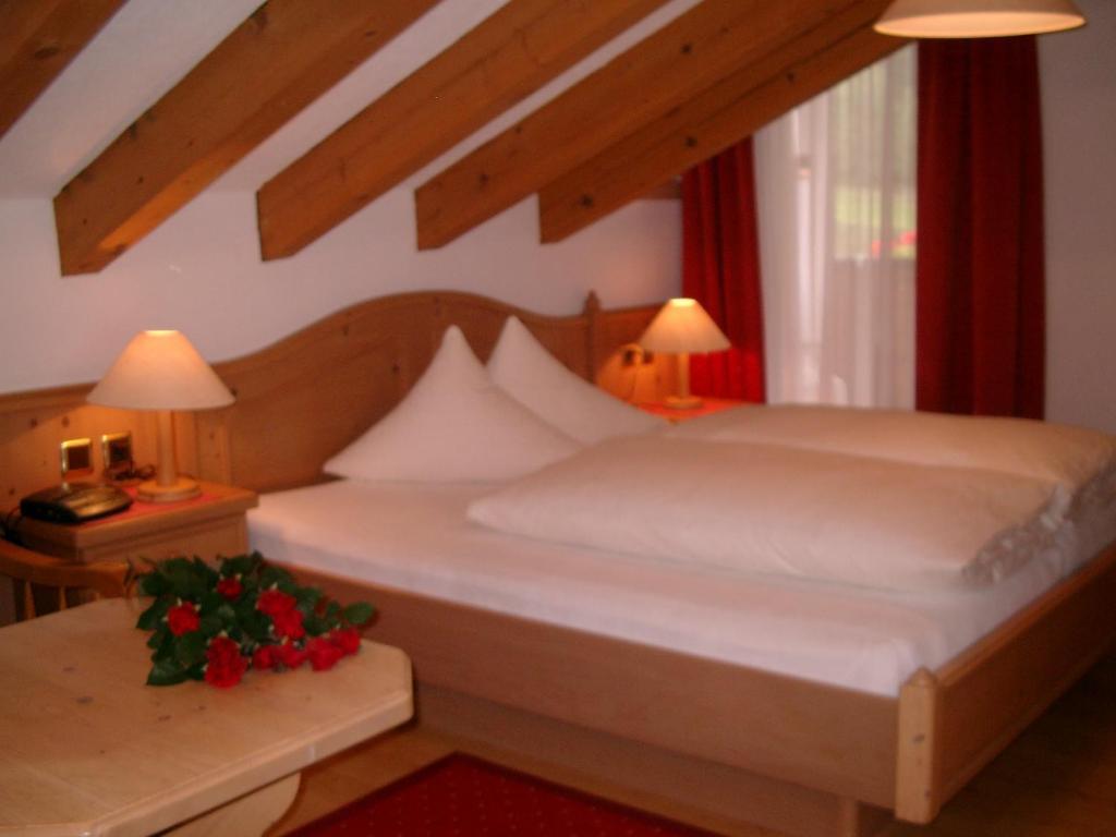 Hotel Camona & Apart Walserhof Samnaun Room photo