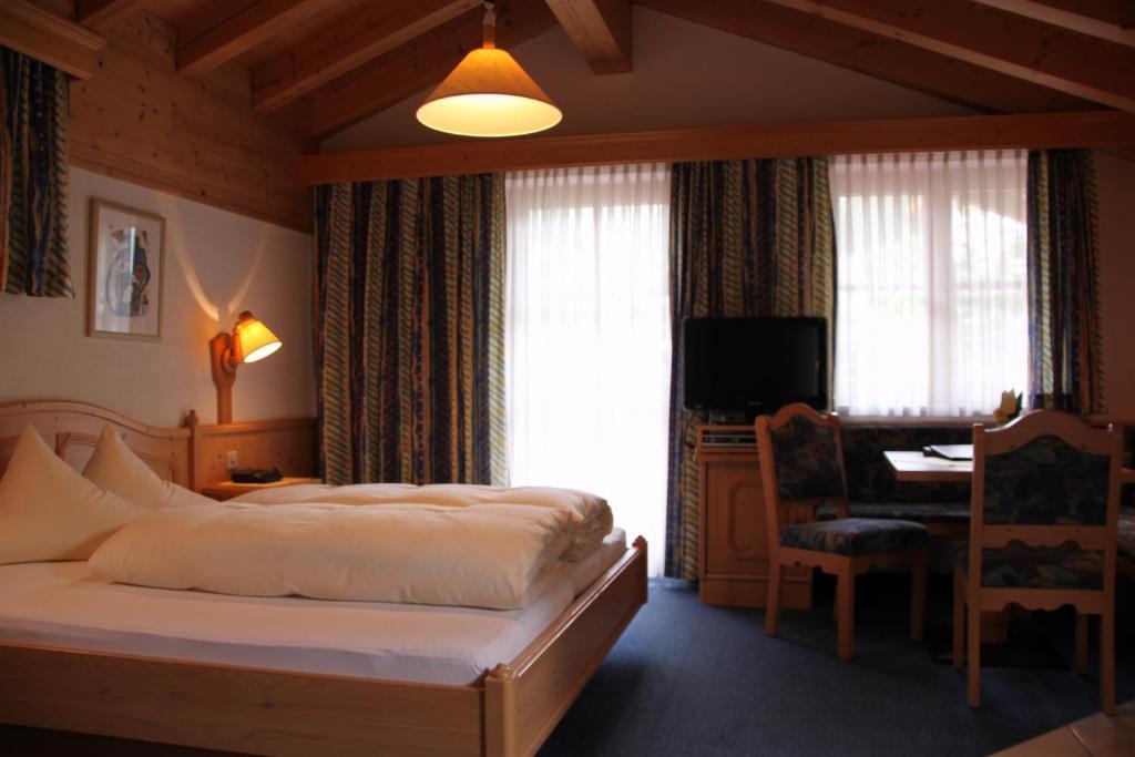 Hotel Camona & Apart Walserhof Samnaun Room photo