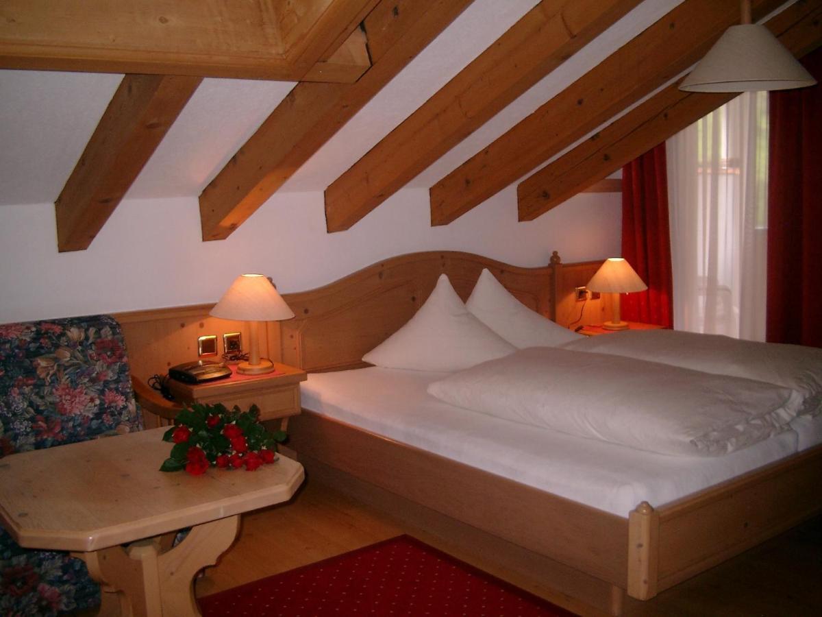 Hotel Camona & Apart Walserhof Samnaun Room photo